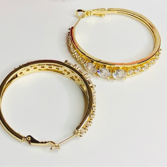 NEW! 1.5”Hoops CZ Diamond Glam New Dangle - Picture 5 of 7